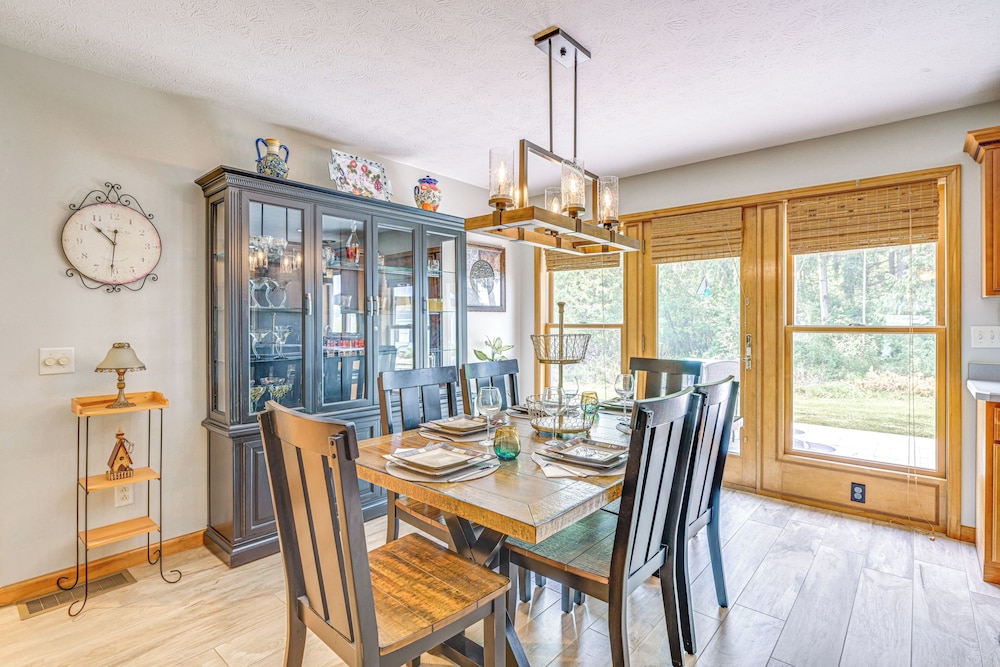 Peaceful Family Home Near Cayuga Lake State Park