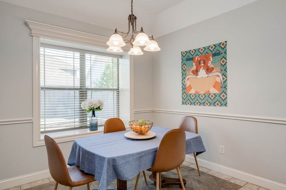 4bed 3bath Close2a M Santa s Wonderland Hospital L2 EV