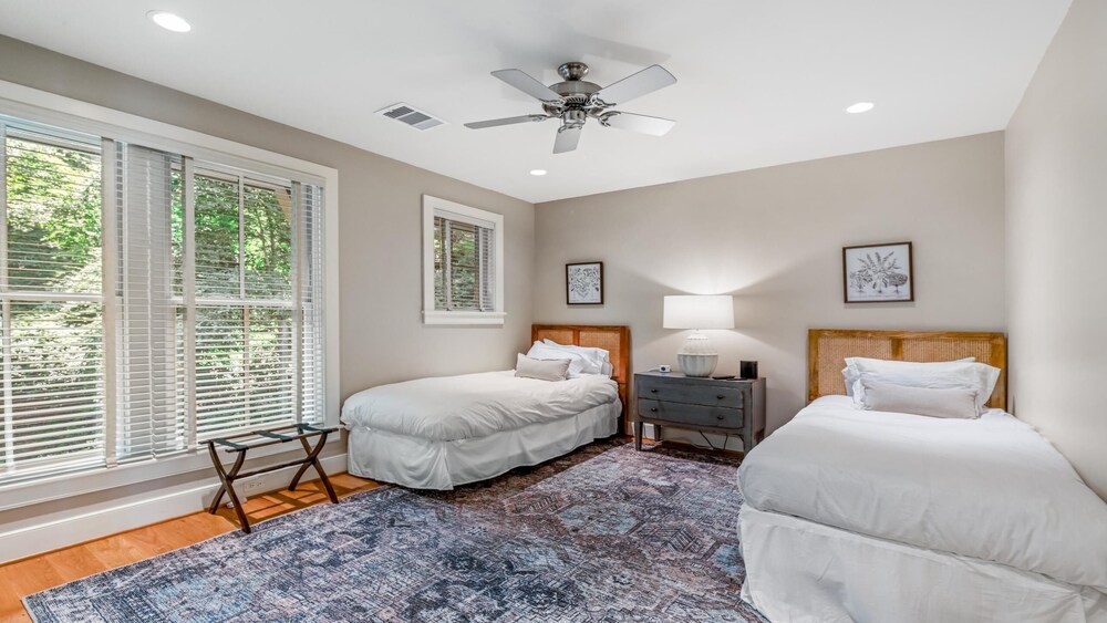 Epic Views Of The Severn River Await You! 3 Bedroom Home by Redawning view 2