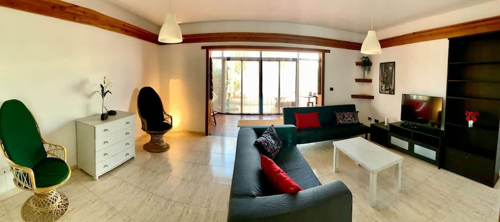 Bayside Casa Canto Ideal Retreat in Costa Teguise