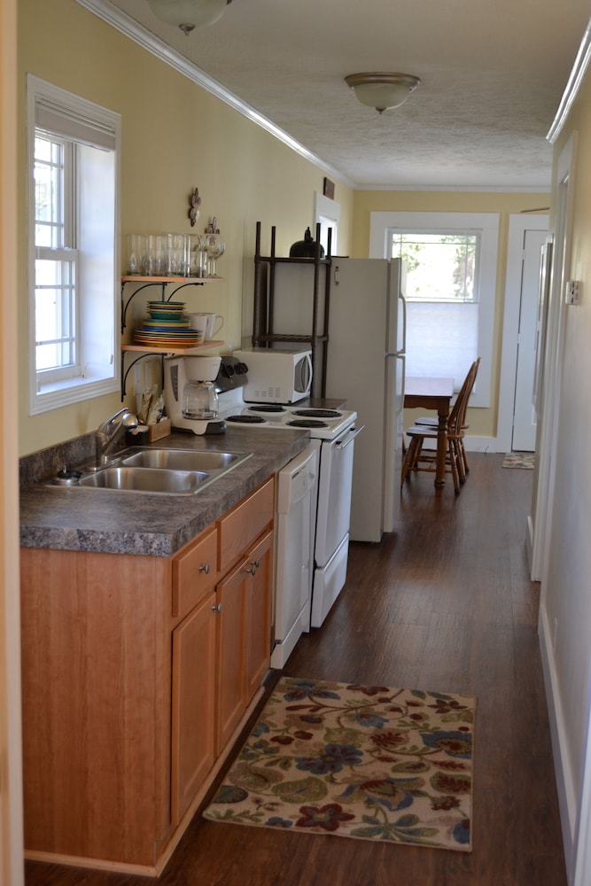 River Rock Cottages