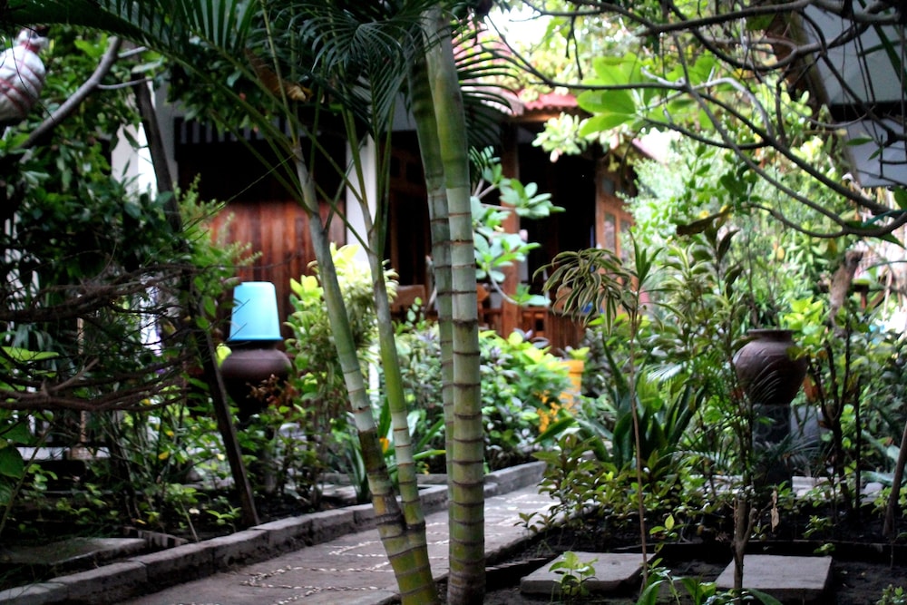 Gili Smile Bungalows