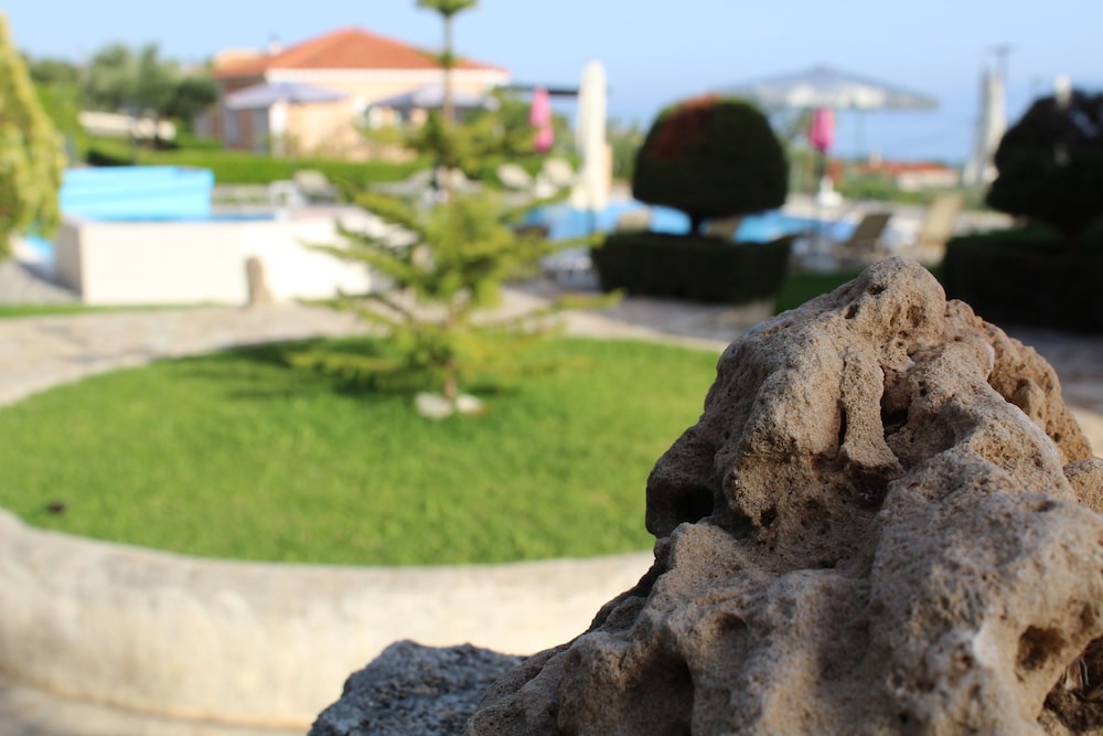 Oneira Villas