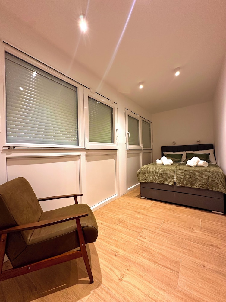 Cozy Studio Apartment