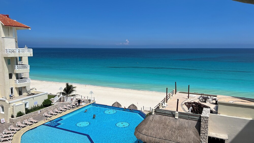 OvaCancun Apartments