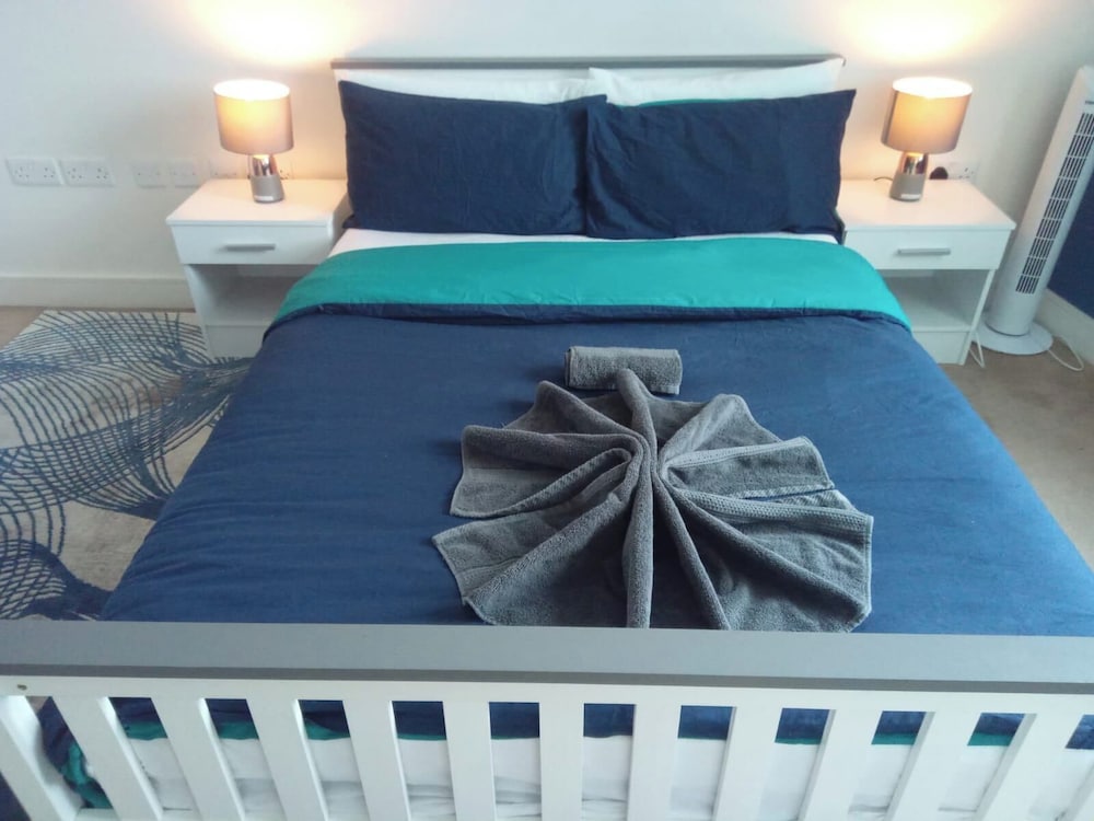 4 Guests - Marina Point East Escape in Kent