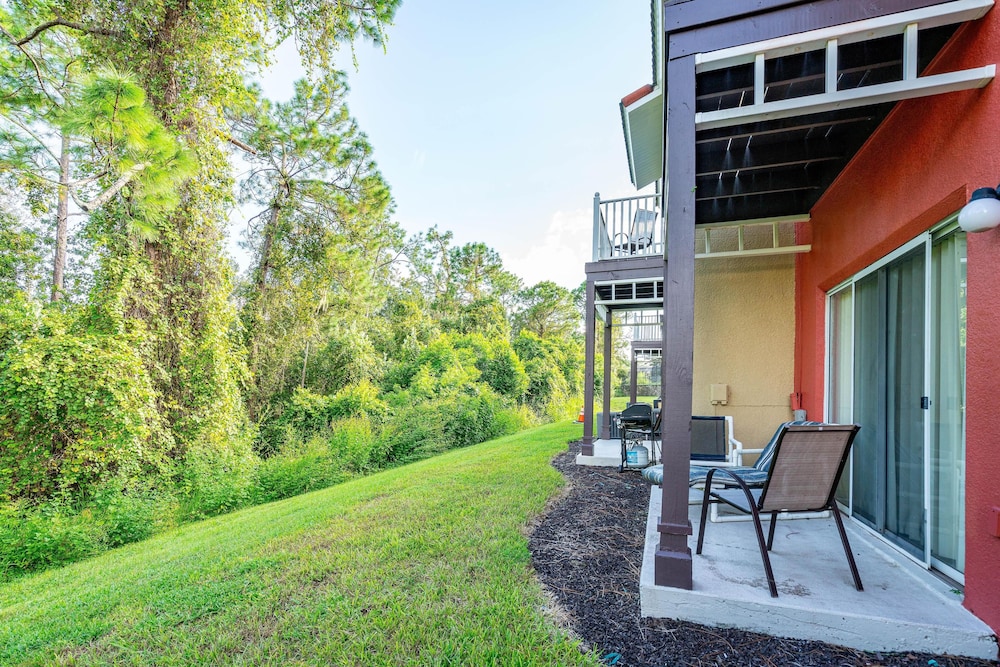 Orlando and Kissimmee Town homes by MyOrlandoStay