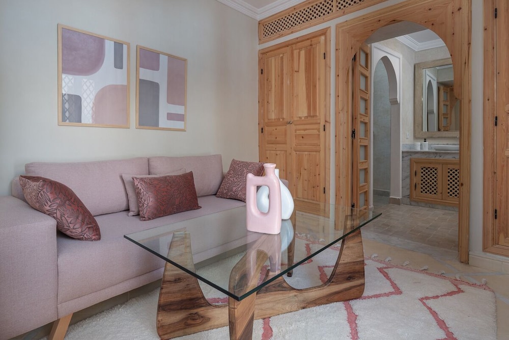 Riad Le Saadien