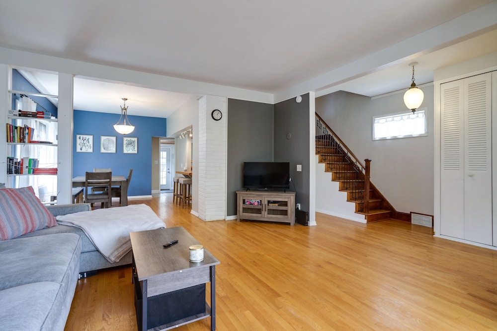 Pet-friendly Saint Paul Home Near Allianz Field!