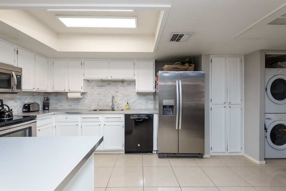 Starfire 2 Bedroom Condo by RedAwning