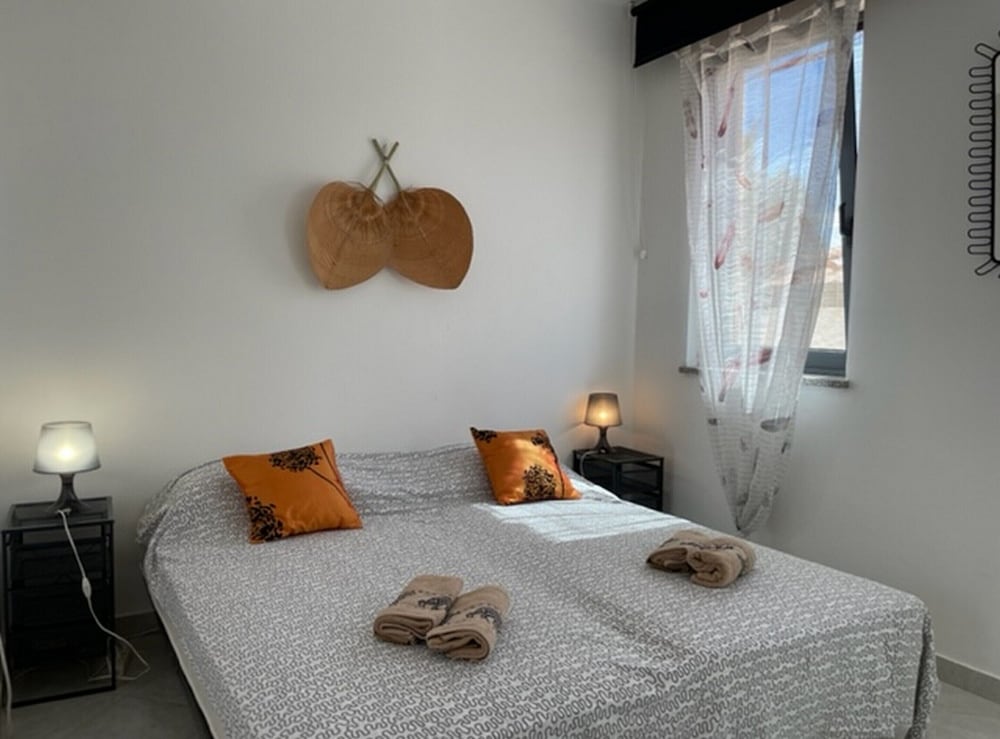Appealing Apartment With Garden