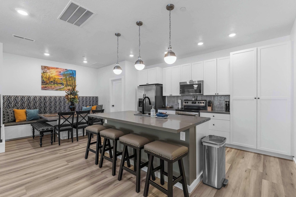 Sunset Ridge - Private Hot Tub Resort Amenities