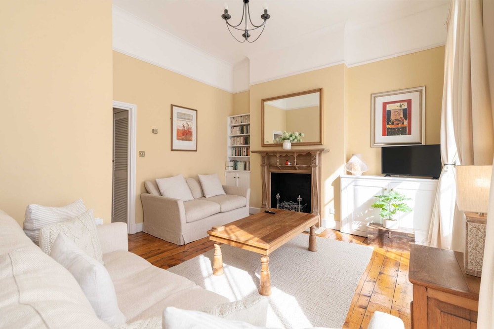 Lovely Pimlico Home