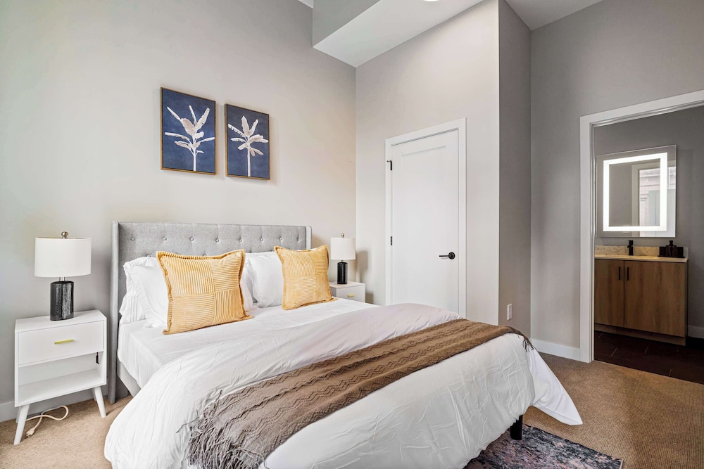 CozySuites at Textile
