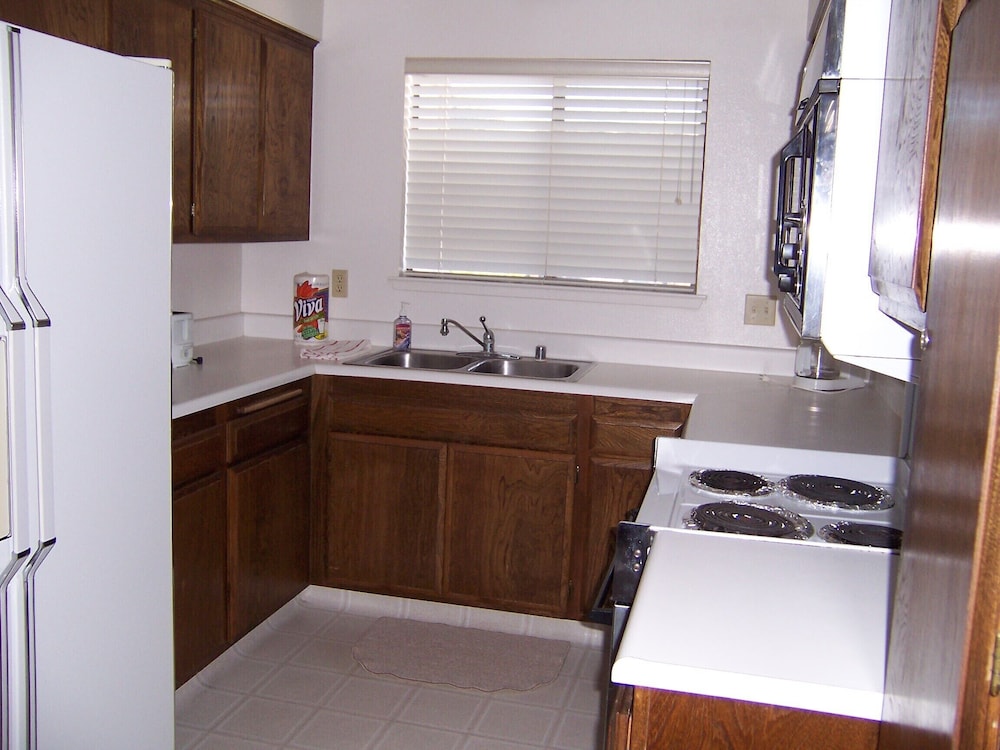 109 Pismo Shores 3 Bedroom Condo by Redawning view 5