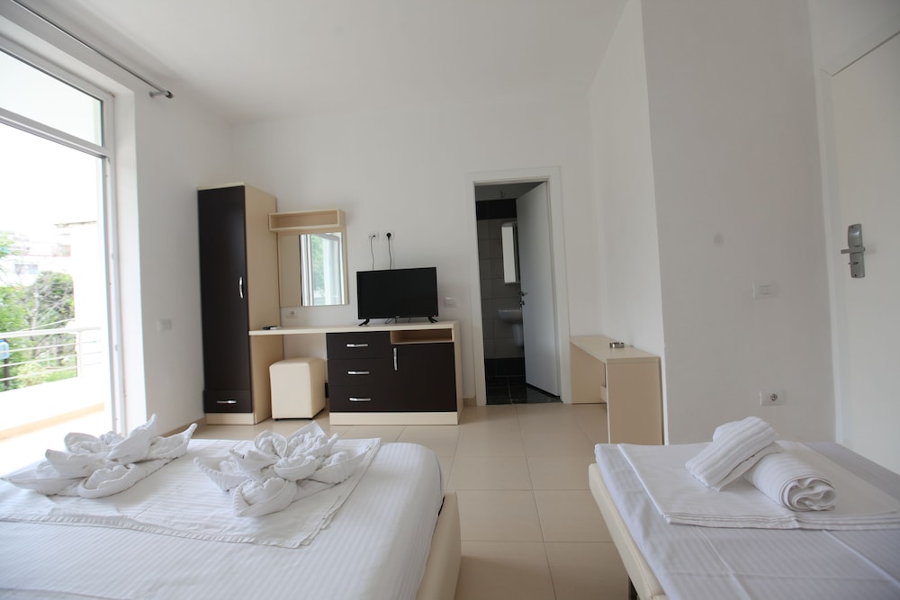 Zahos Hotel