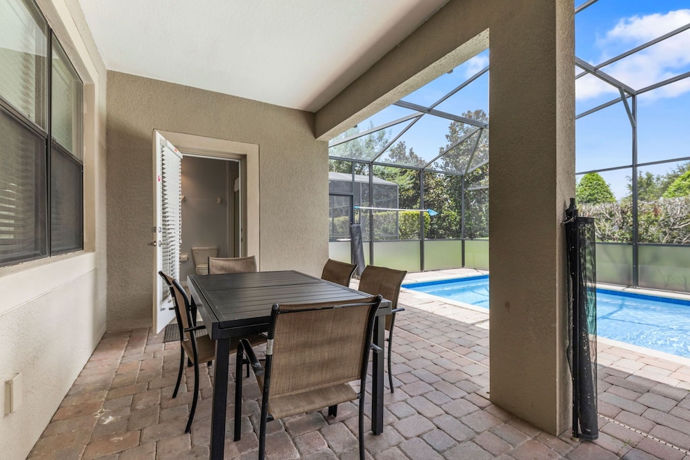 1417 Rolling Fairway Dr
