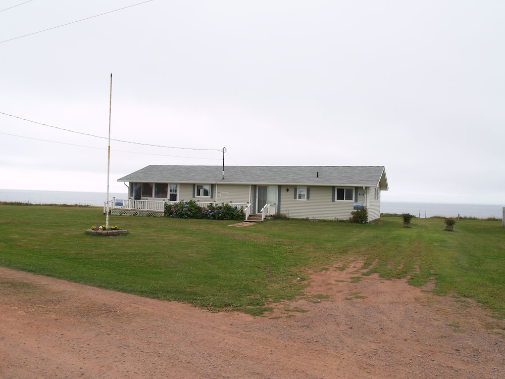 Seabreeze Cottage