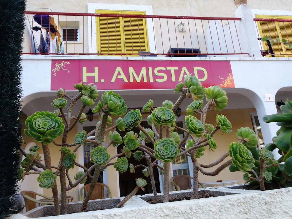 Hostal Amistad