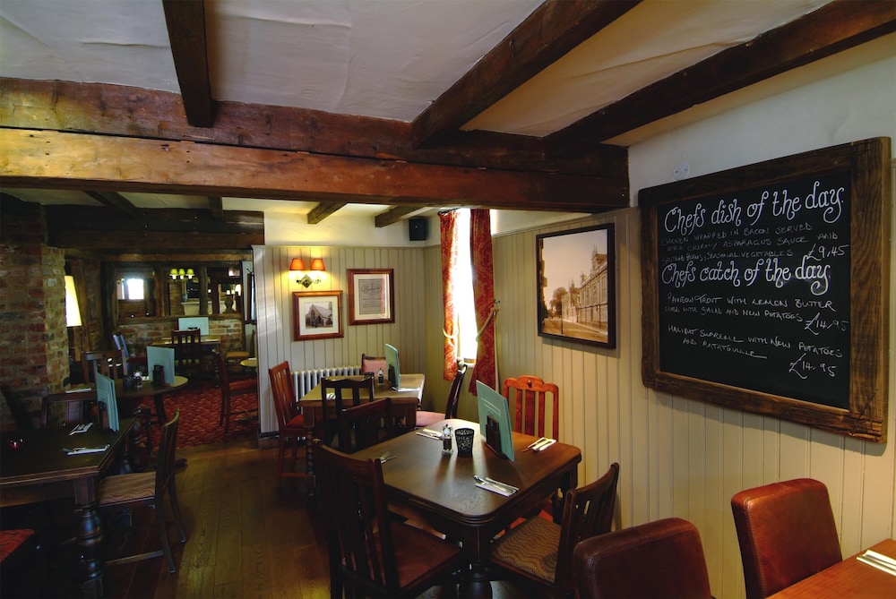 Premier Inn Gloucester - Barnwood 5