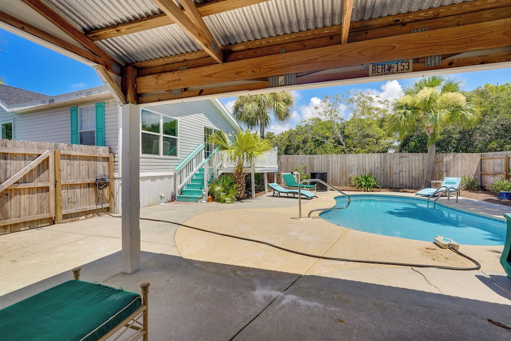 2 Blocks to Beach! Family-friendly Home in PCB