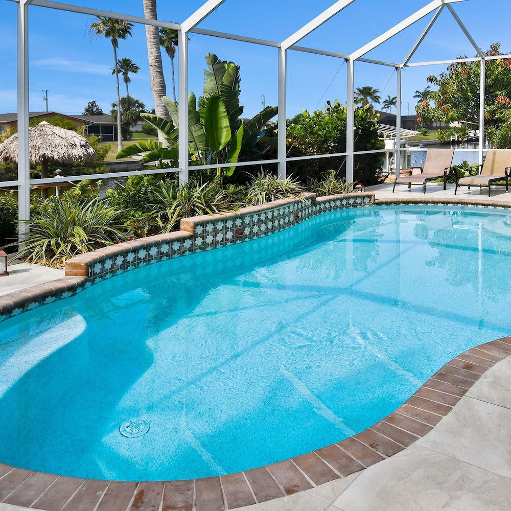 Camille 3 2 South Pool With Boat Must see view 2