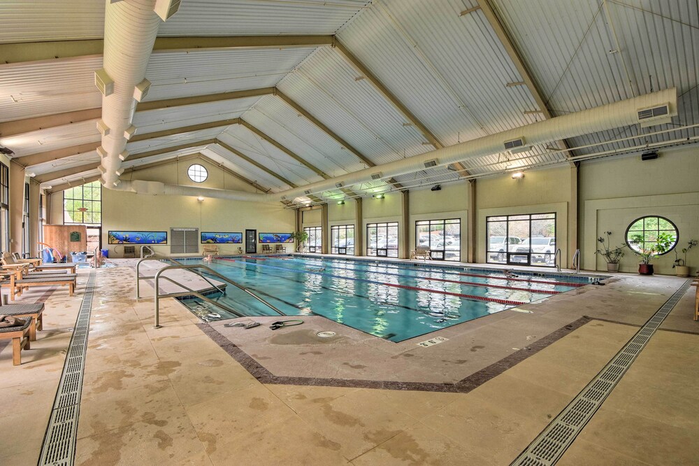 Serenity Now: Big Canoe Mountain Home!