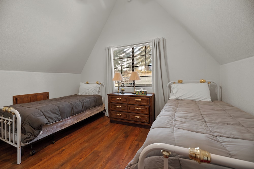 Little Bear Lodge