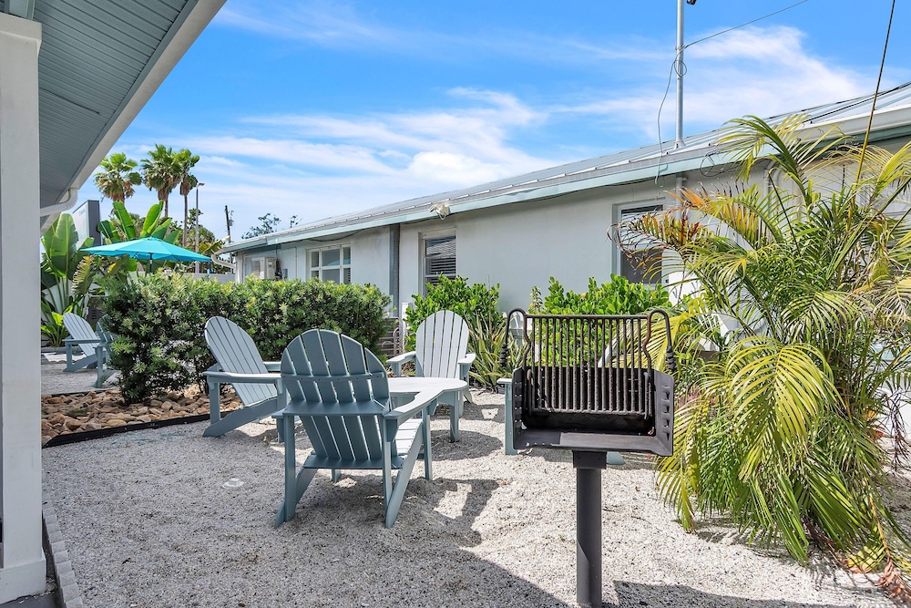 The Bungalows #6