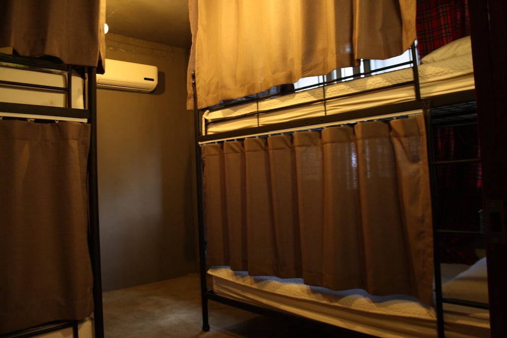 Mr.Comma Guesthouse - Hostel