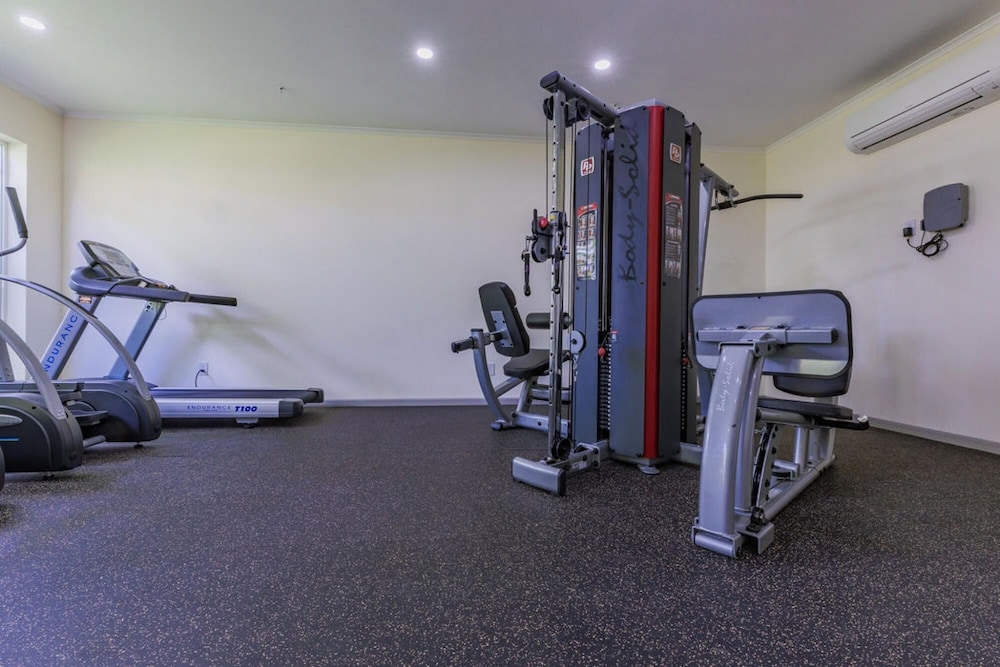 Le Vent Eagle Beach 2BR 2 5BA - Amazing Amenities