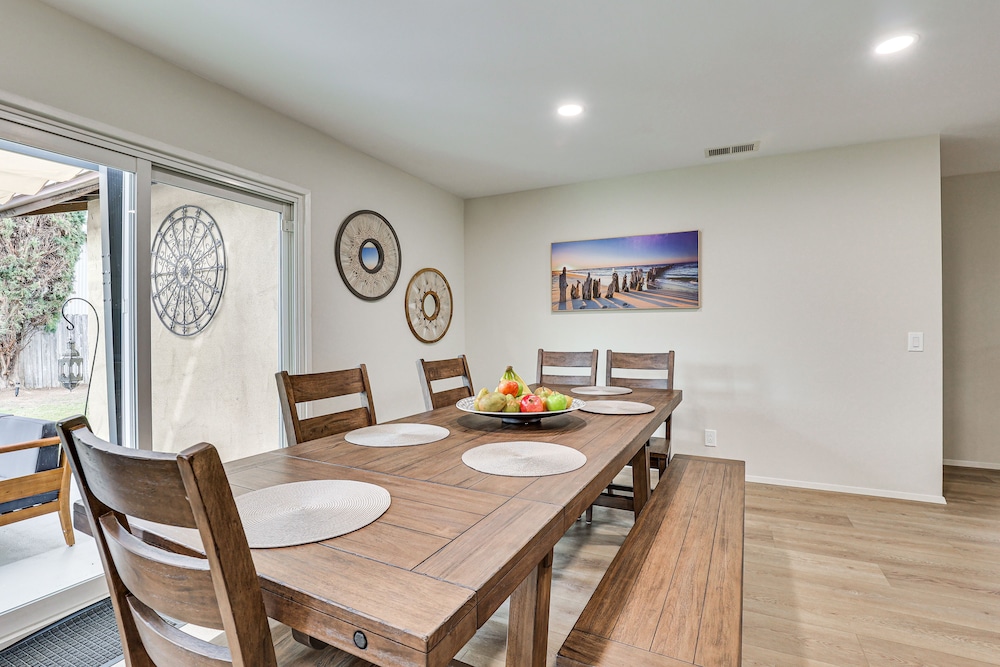 Sunny Oceanside Home w/ Patio, 5 Mi to Downtown!