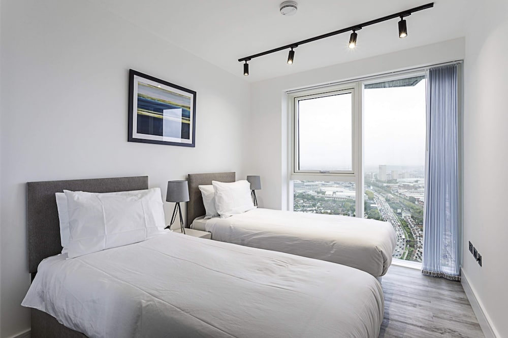 Icon Tower Flat IV