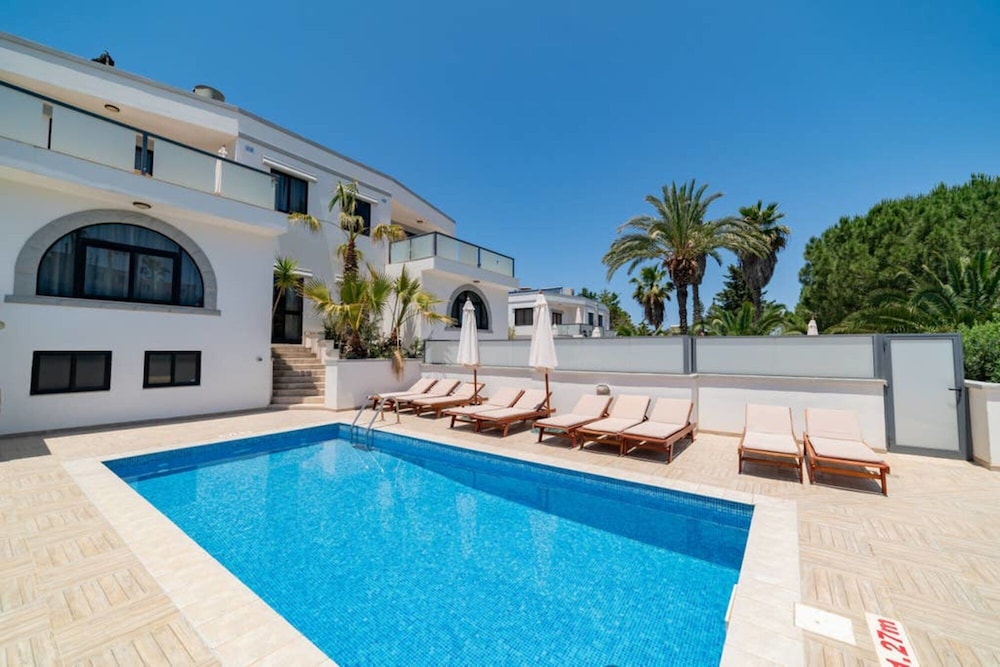 Villa Gardenia 5 Bedroom Villa With Private Pool view 2