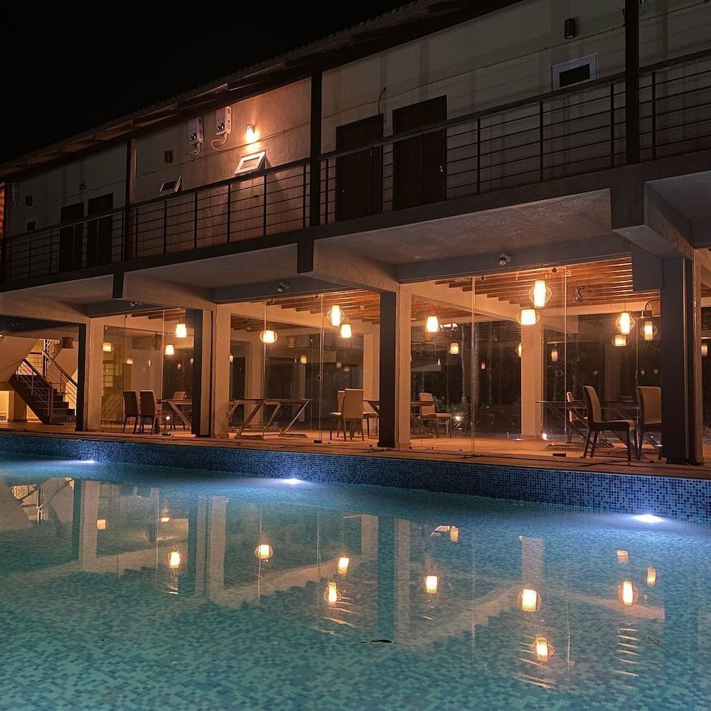 Q swarga Retreat