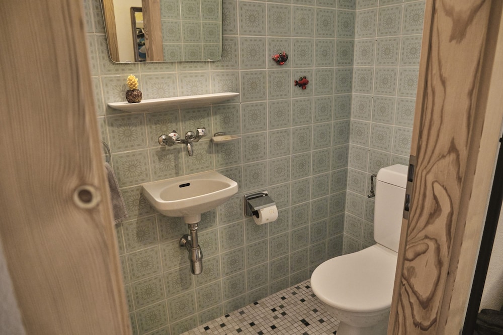 Cosy Apartment in the Centre of Town With Views and Parking
