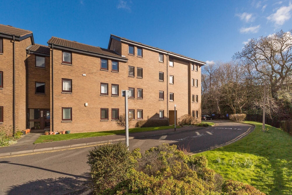 409 Cosy and Quiet 1 Bedroom Apartment in Canonmills With Parking view 3