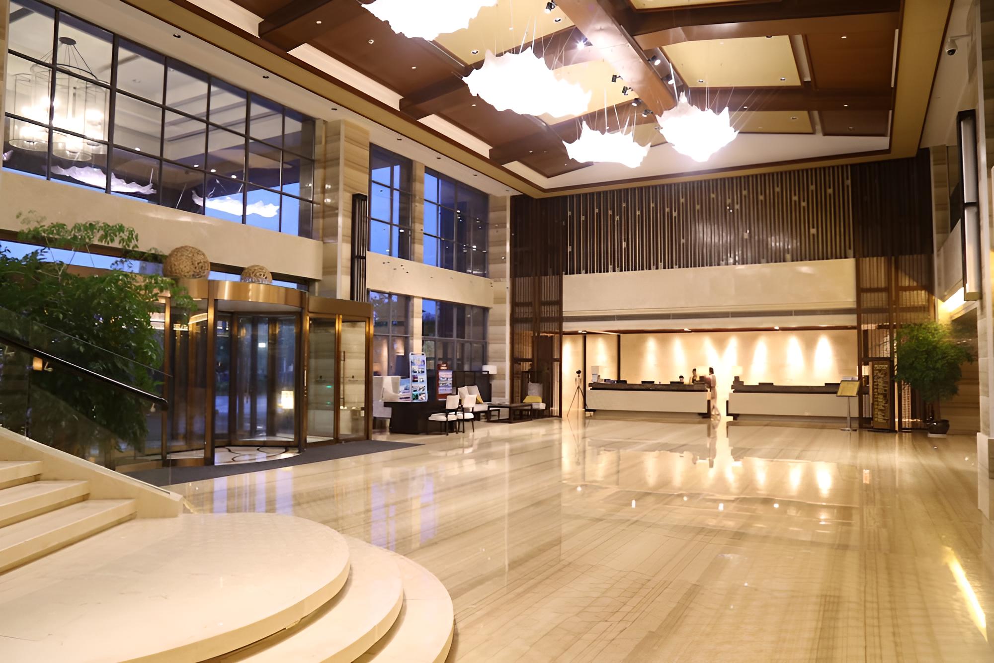 Qiandao Lake Pearl Peninsula Hotel