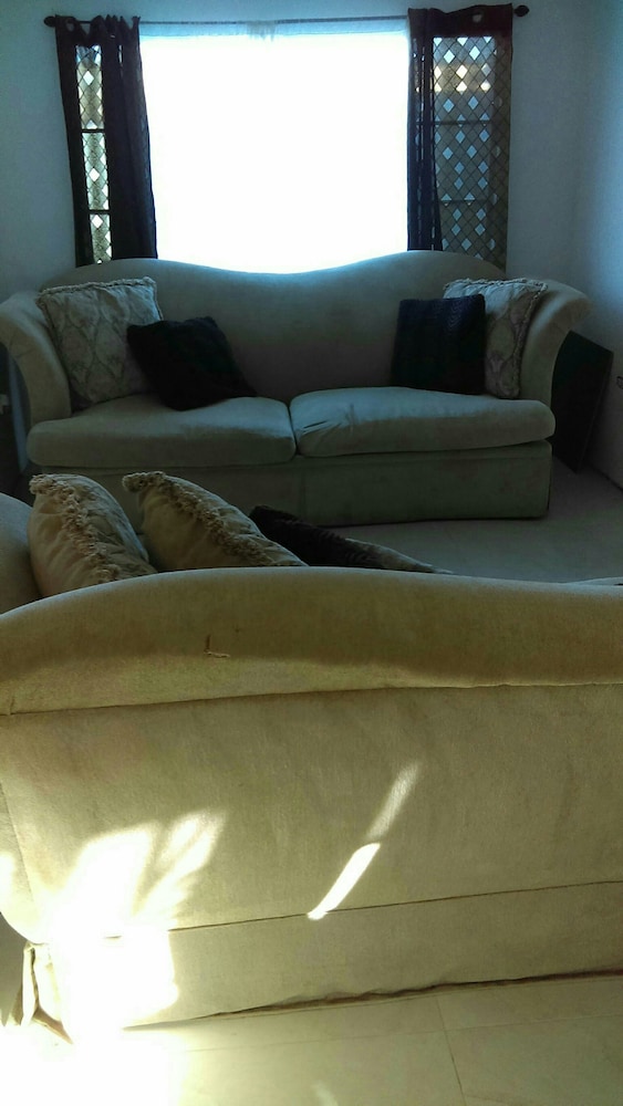 Ensenada Vacations - Modern vacational home close to Costco and Walmart - Property Image 11