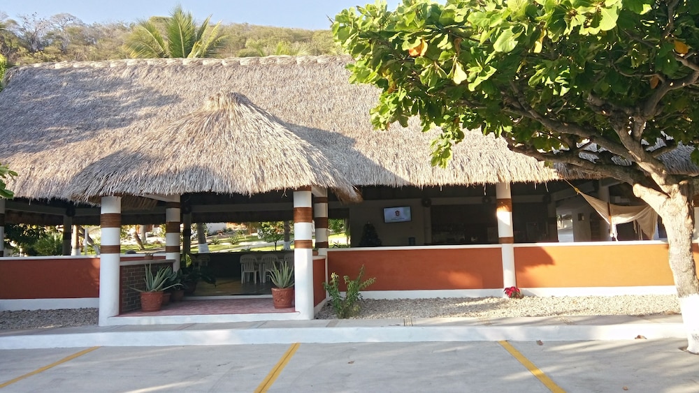 Hotel & Club Campestre Altos Paraiso