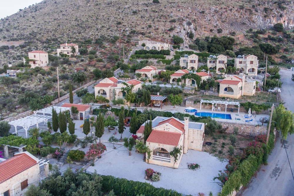 St. George's Retreat Village