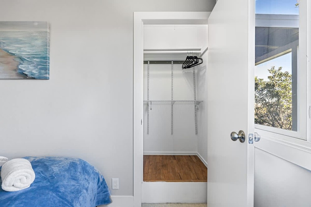 Gem by the sea None-obstructive Ocean View