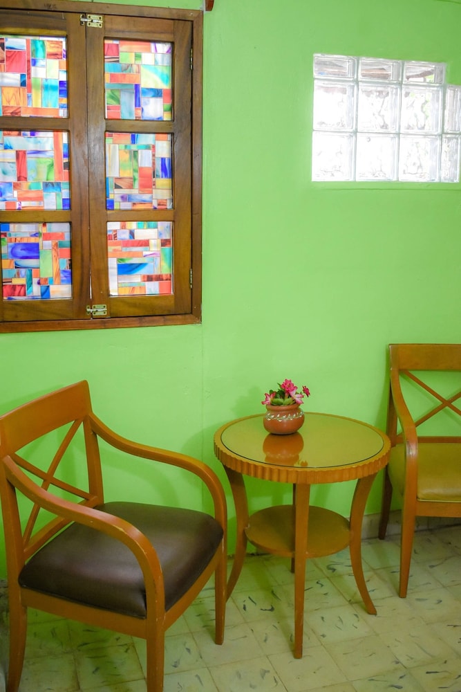 Room in B&B - Cancun Guest House 6