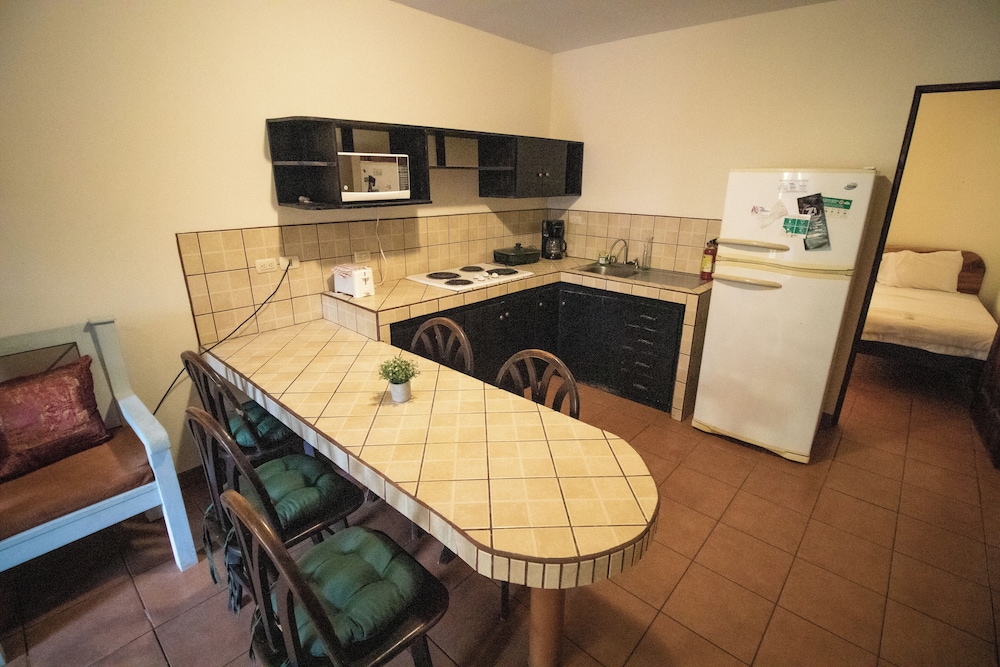Anona Guesthouse