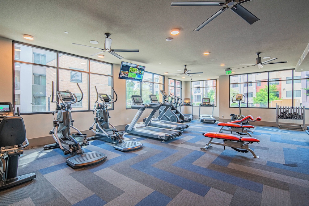 ROVE LIVING/KB - Scottsdale Grand