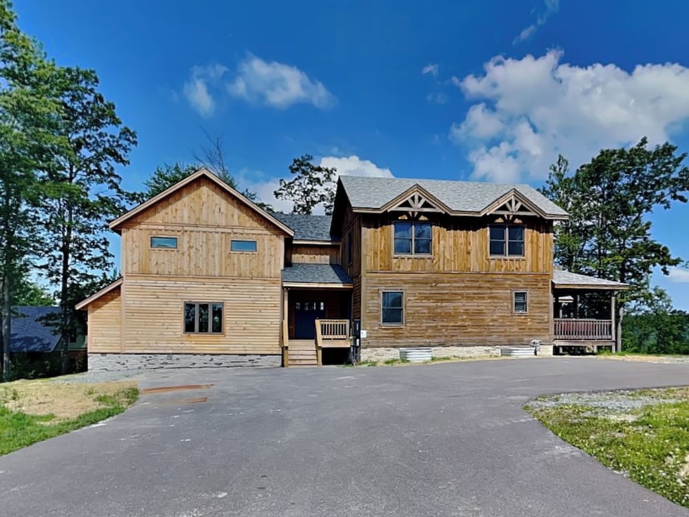 JCS Mountain Villa