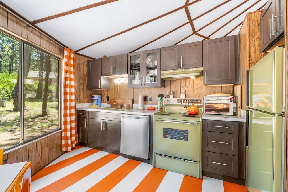 Carousel House 2 Bedroom Home