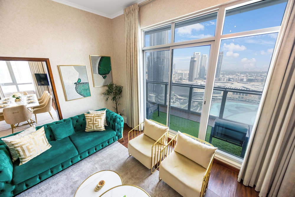 Durrani Homes - Alluring 5BR Penthouse with Burj Khalifa and Fountain View