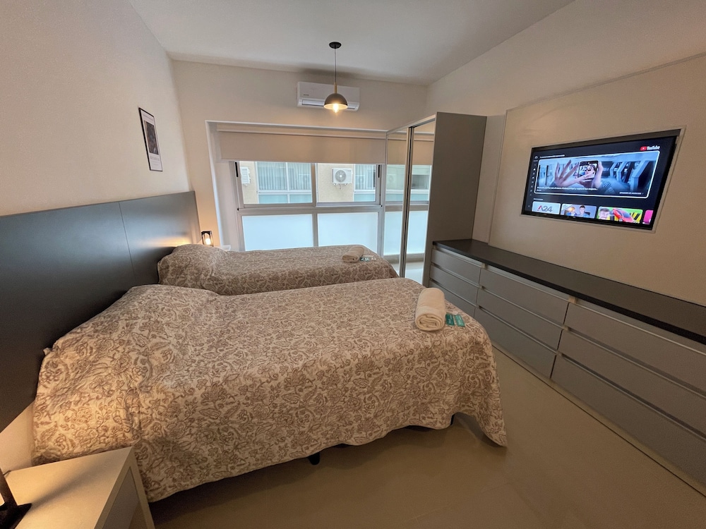Ayres Suites Moreno