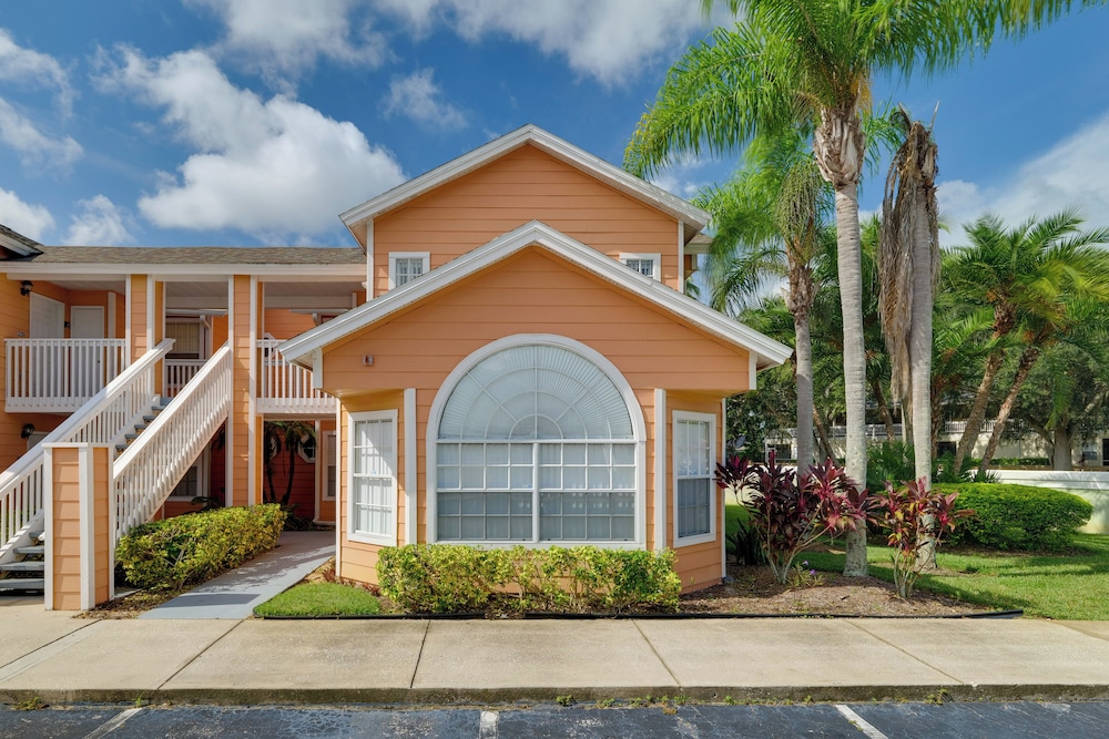 5 Mi to Wdw: Resort-style Condo w/ Pool Access